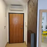Apartman In 41208 *