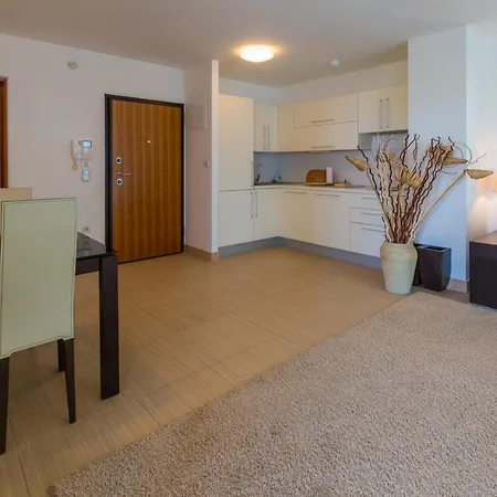 In 41208 Apartment